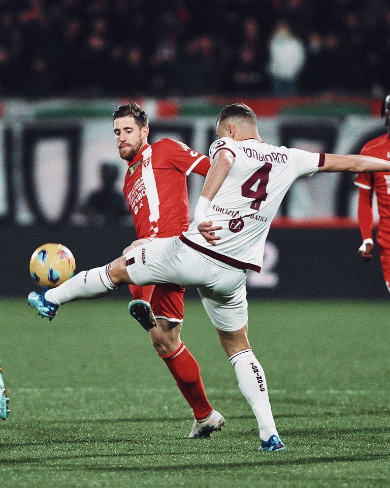 杏彩体育链接-意甲热门球队主场告捷，积分榜稳居前列的简单介绍