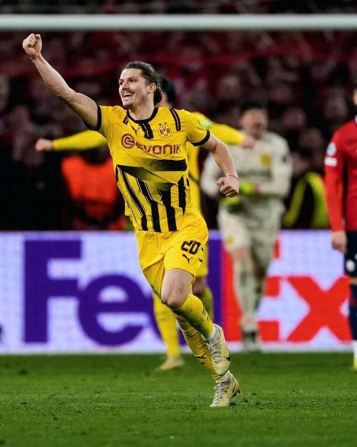 多特蒙德在客场丢球,遭遇不胜 多特蒙德在客场丢球,遭遇不胜