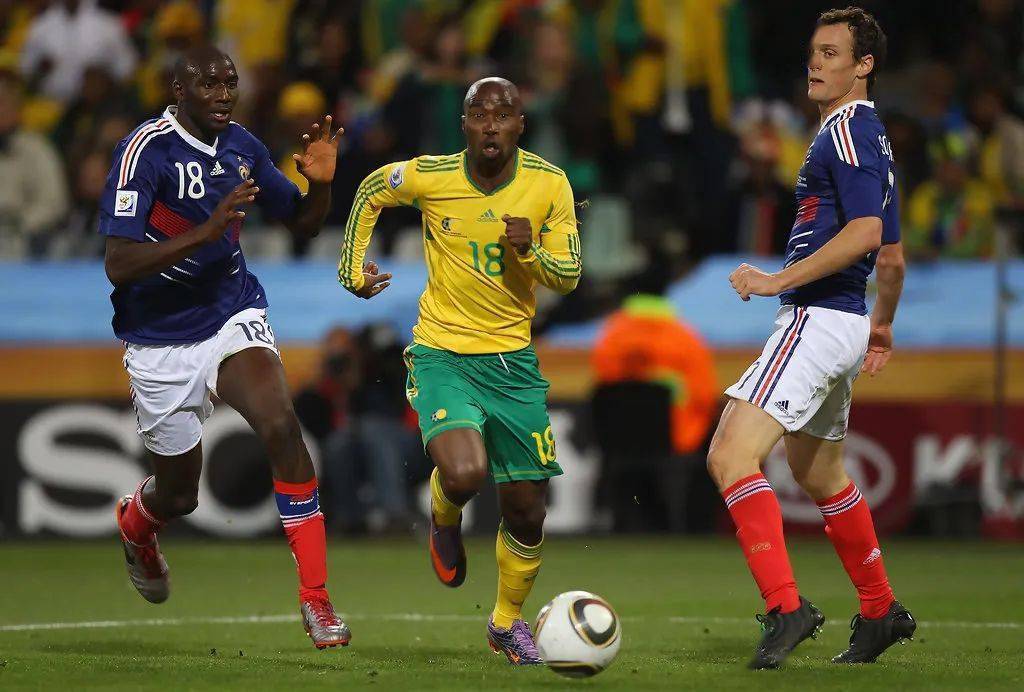 杏彩体育官网-里昂击败南锡，球队状态火热