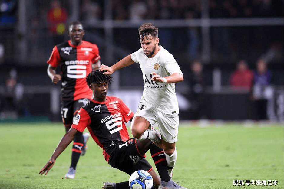 里昂击败南锡,球队状态火热 里昂击败南锡,球队状态火热