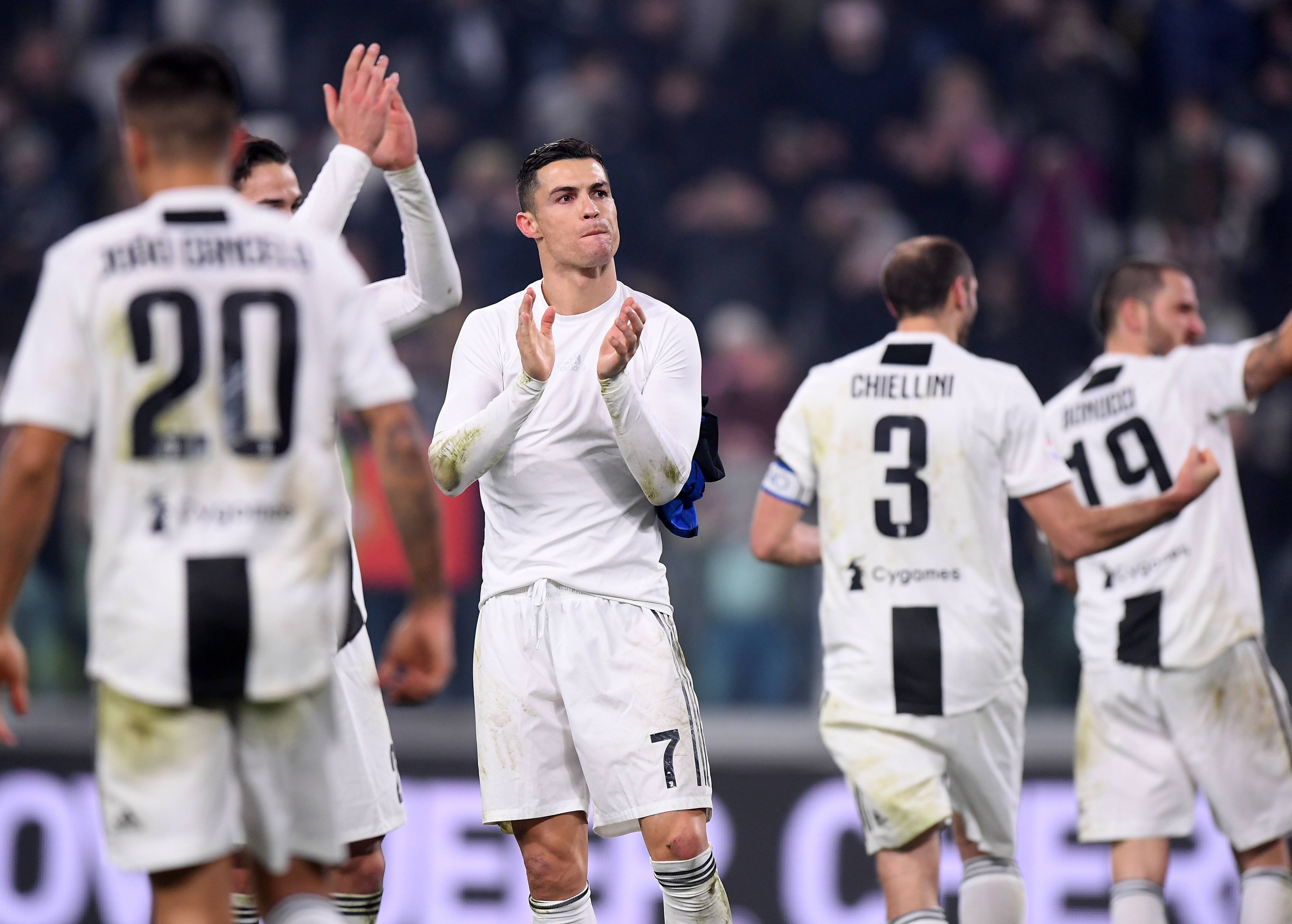 杏彩体育平台-西班牙队客场大胜轻松取得三分