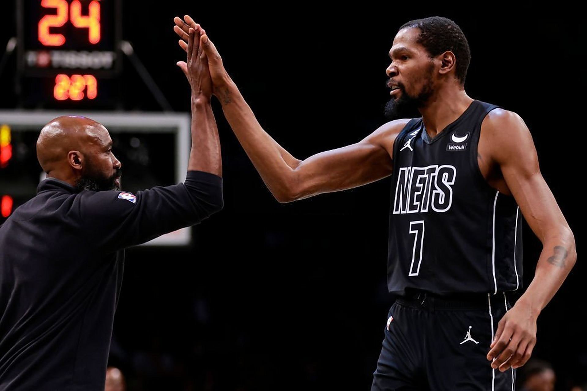 杏彩体育app-鹈鹕队主帅透露战术秘籍，球队备战全力的简单介绍