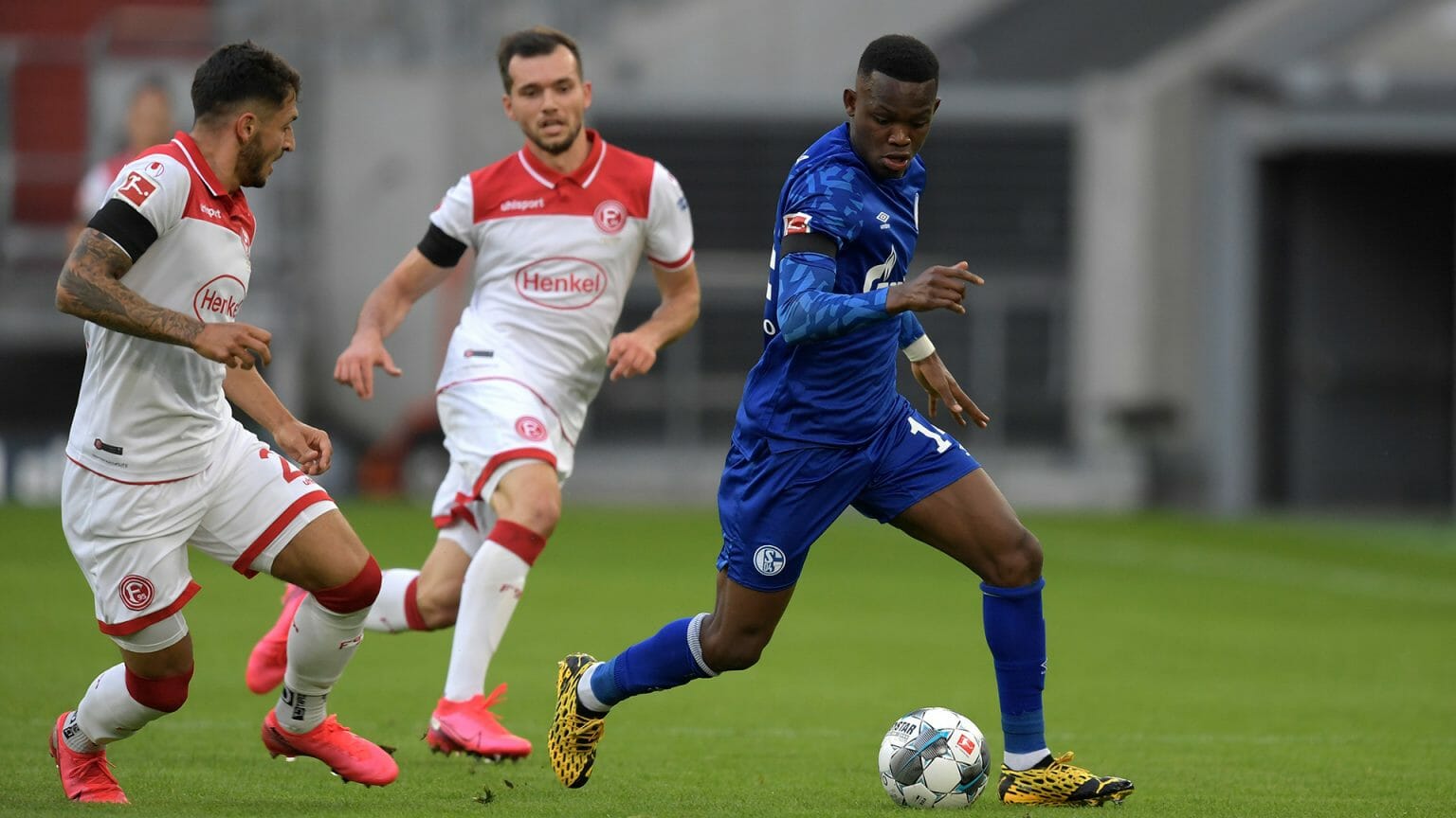 杏彩体育在线-杜塞尔多夫客场不敌对手，遭遇连败