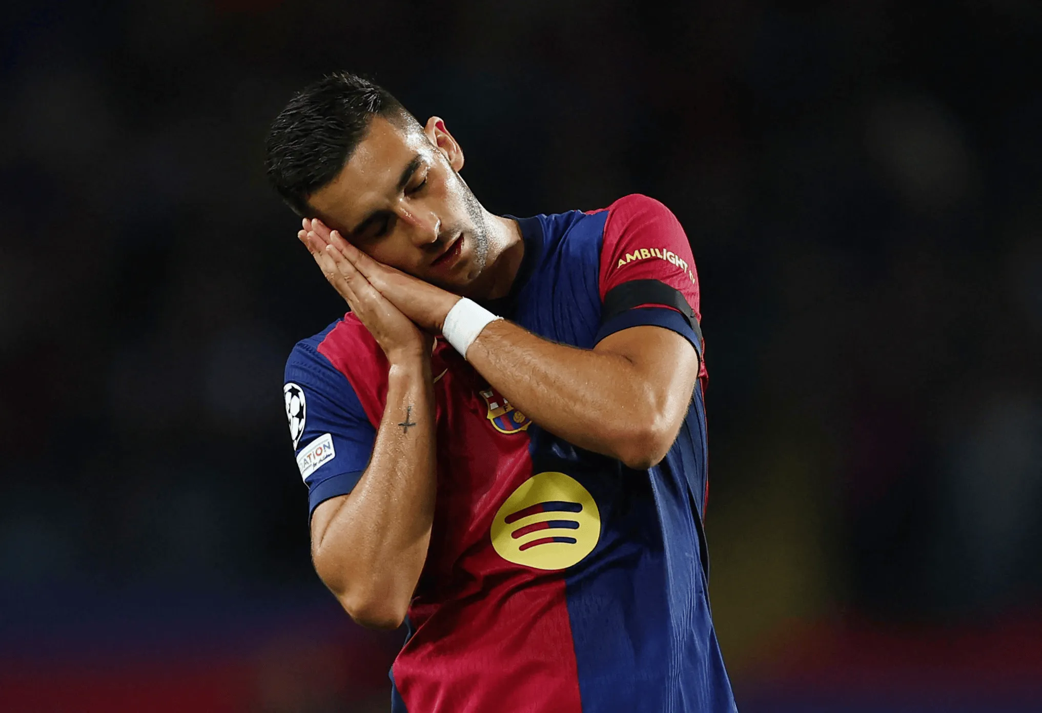 关于西班牙选手技压群雄,成功卫冕的信息 关于西班牙选手技压群雄,成功卫冕的信息