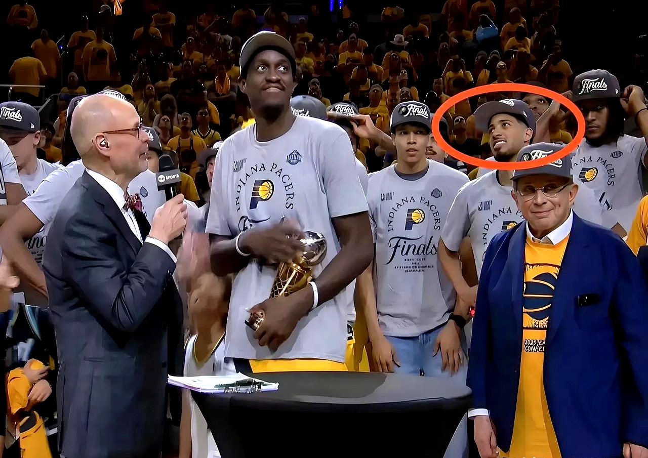 猛龙队主场险胜尼克斯队，西亚卡姆压哨绝杀的简单介绍