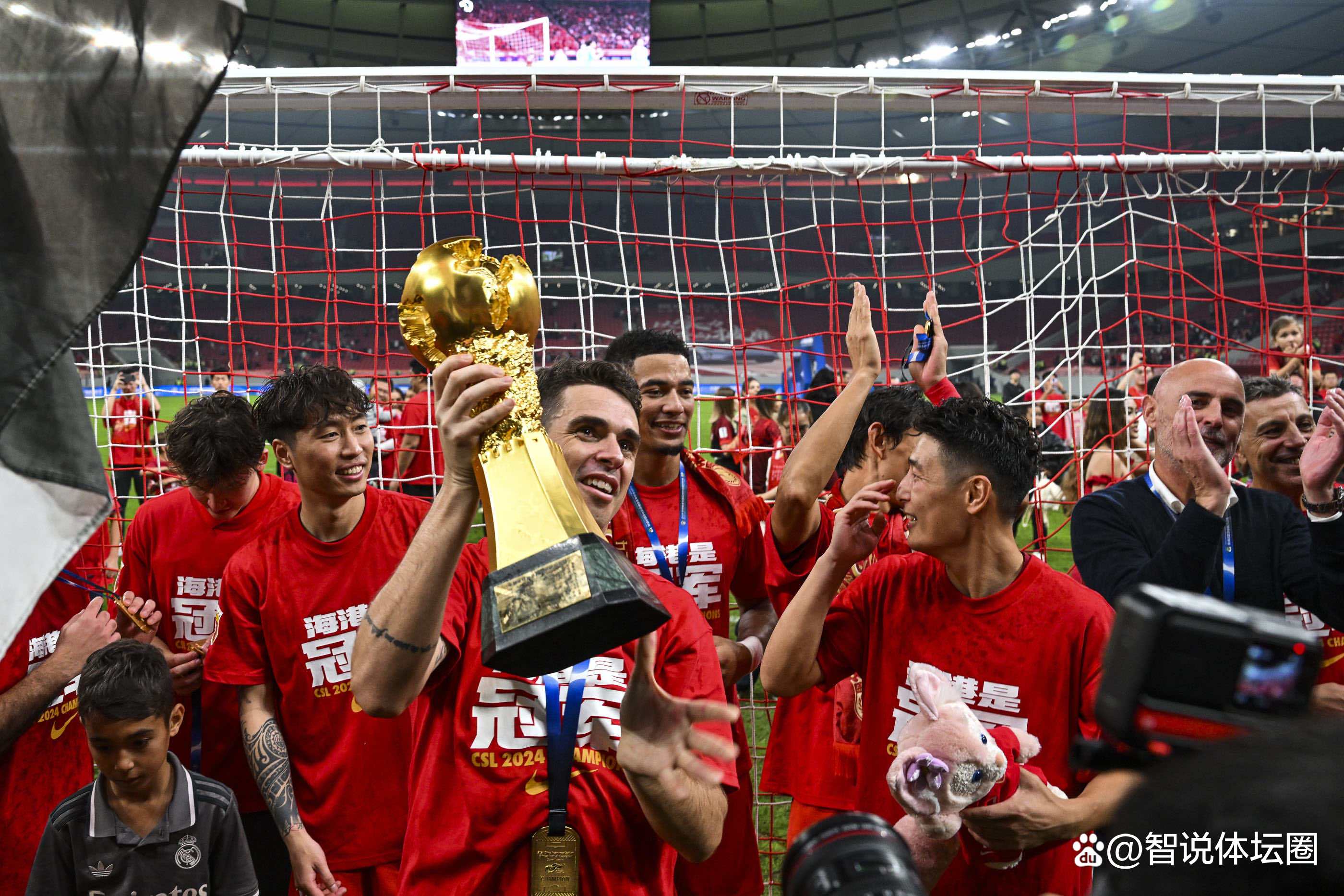 杏彩体育链接-球队主帅的谋略在比赛中发挥关键作用